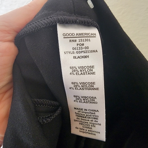 Good American Black Boss Skinny Pants 3/L - Picture 5 of 7